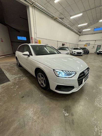 AUDI A4 AVANT 30TDI STRONIC 136CV