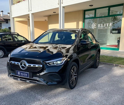 Mercedsn-Benz GLA 200D